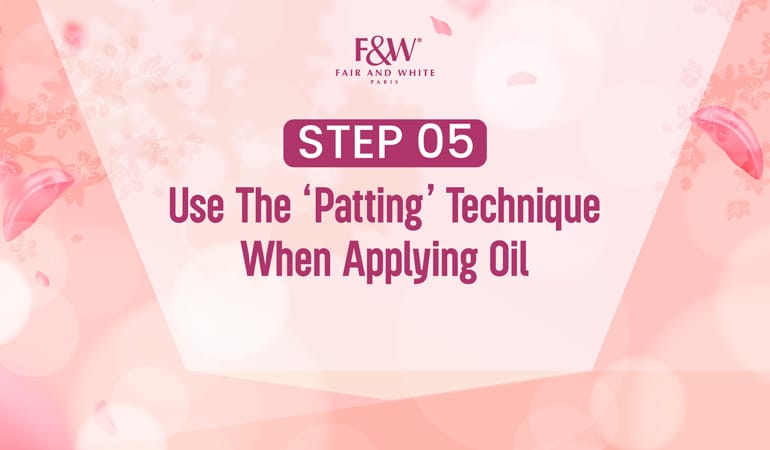 how to apply oil to face
